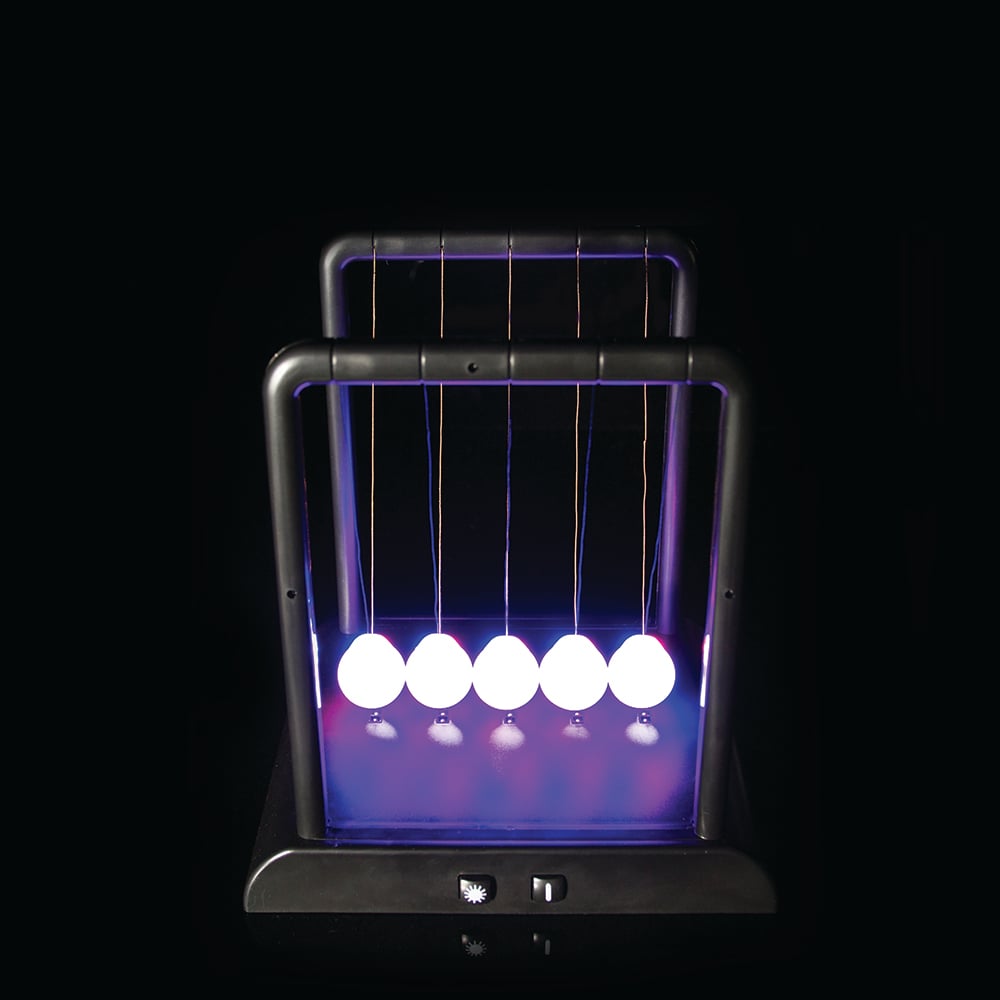 img-Illuminating Newtons Cradle-0